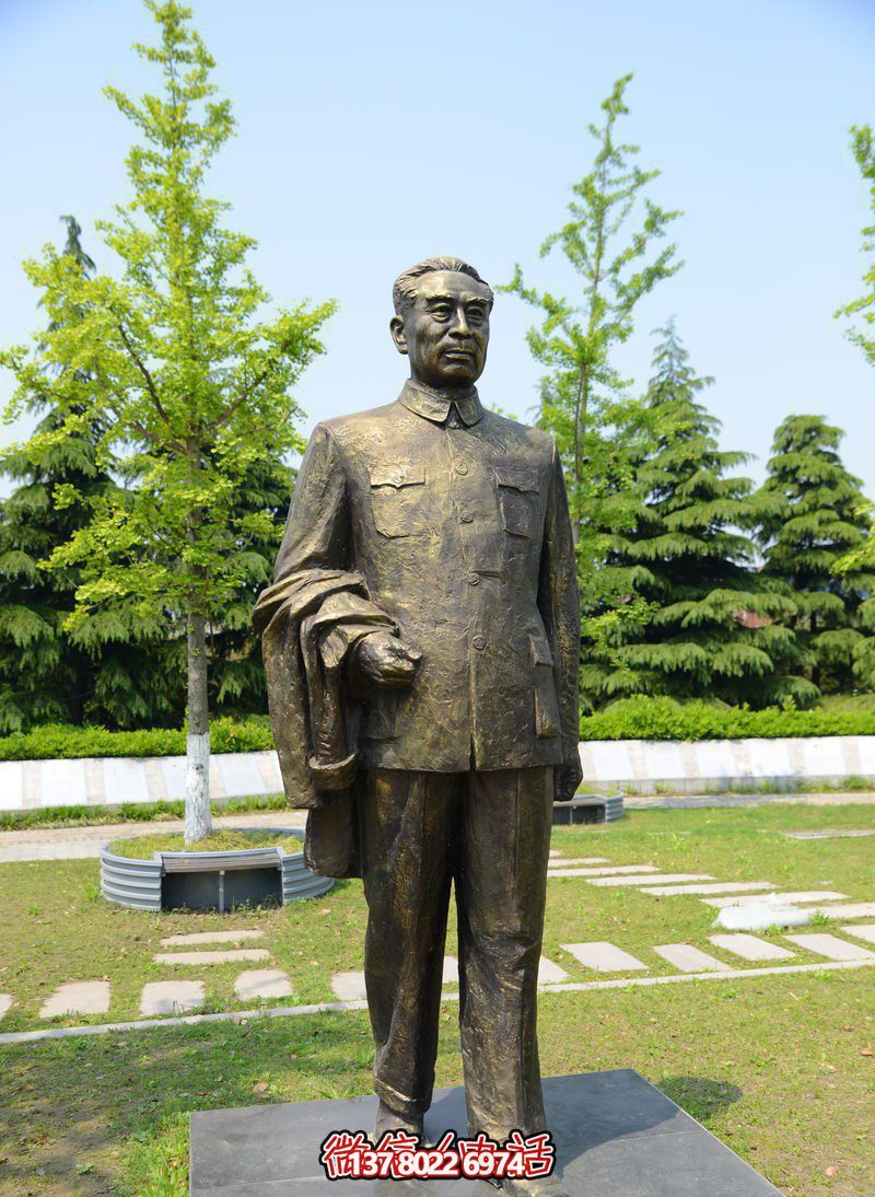 紀(jì)念周恩來偉人雕塑，緬懷歷史，見證輝煌