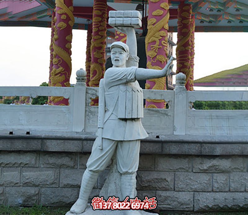 董存瑞景觀雕塑，點(diǎn)綴廣場景觀