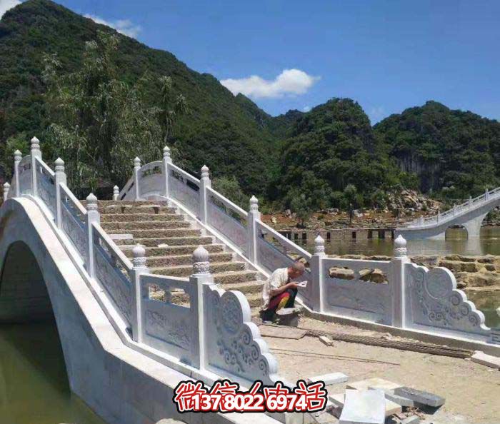 石拱橋，精美漢白玉欄桿，美景美景