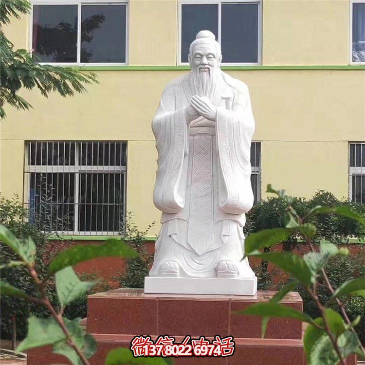 孔子雕像，傳承歷史文化