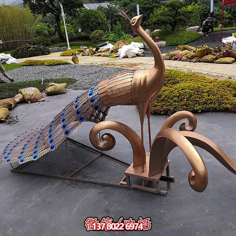 不銹鋼孔雀，烤漆藝術(shù)動(dòng)物造型雕塑